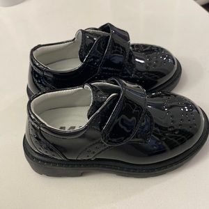Toddler boy tuxedo shoes size 5